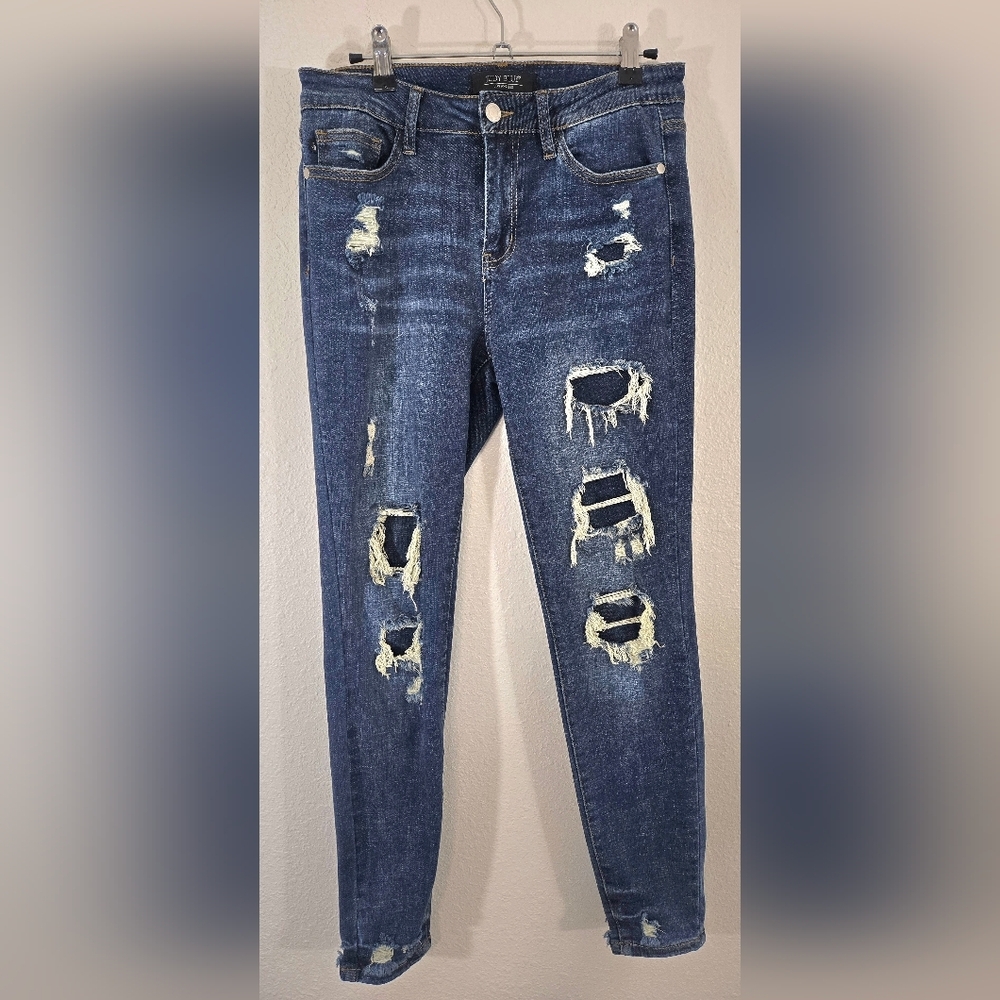 Judy Blue Distressed Skinny Jeans in Dark Blue Academia Casual Grunge, 5/27